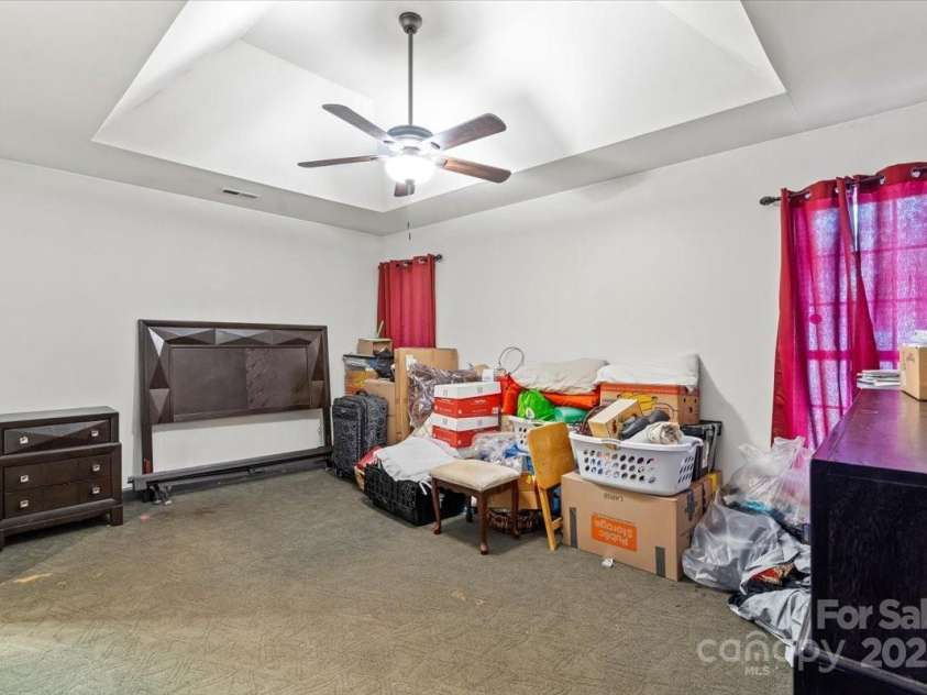 7337 Rosehall Drive, Charlotte, NC 28227.  MLS# CAR4296550, YatesRealty ID 34499. 