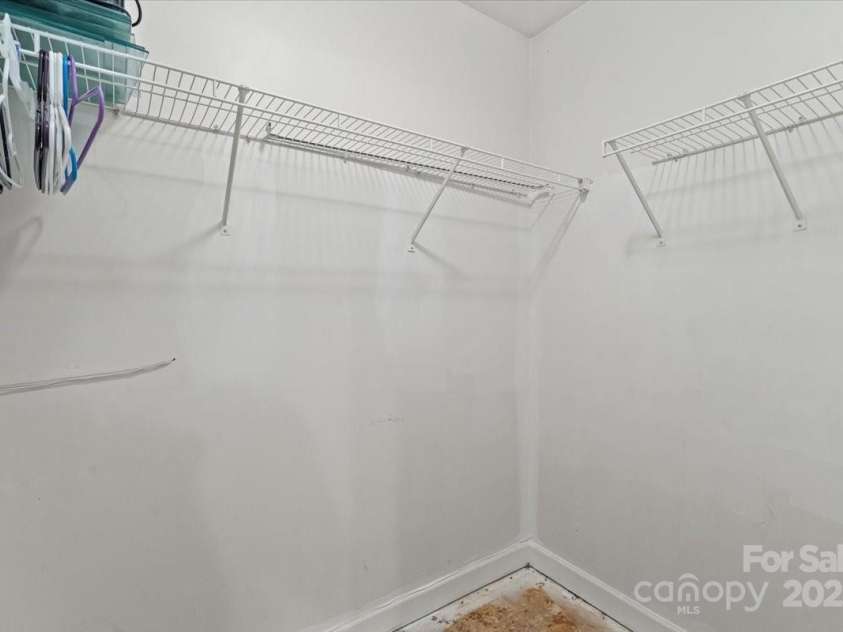 7337 Rosehall Drive, Charlotte, NC 28227.  MLS# CAR4296550, YatesRealty ID 34499. 