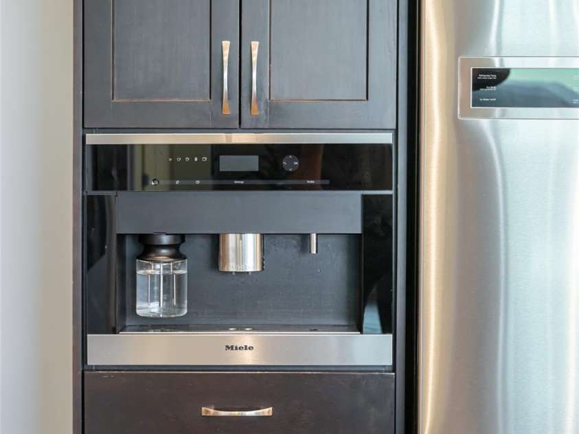 7 Patton Avenue, Asheville, NC 28801.  MLS# CAR4307018, YatesRealty ID 345. 