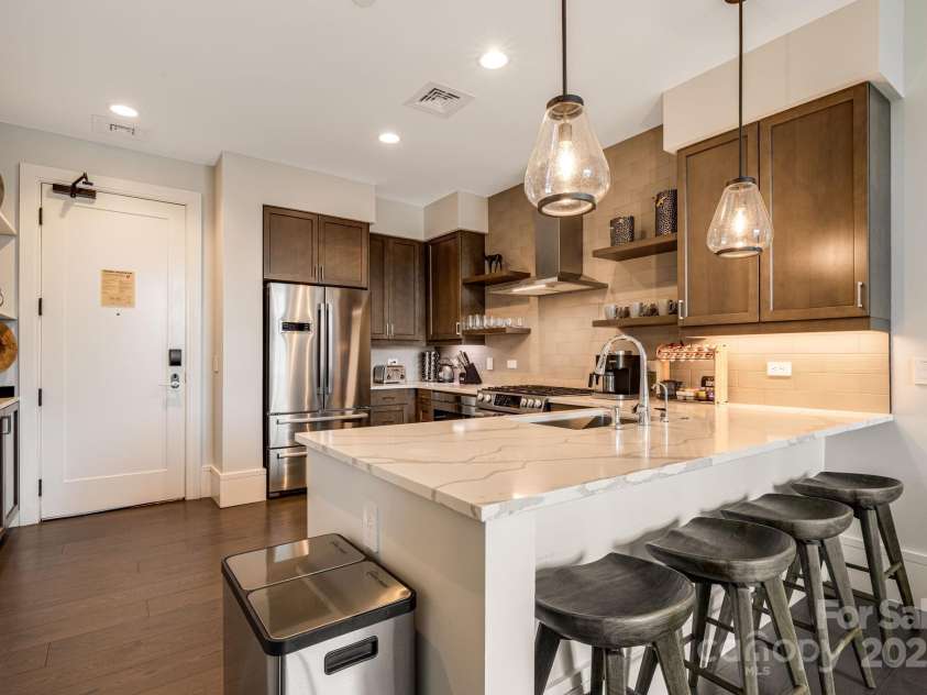 7 Patton Avenue, Asheville, NC 28801.  MLS# CAR4307883, YatesRealty ID 345. 