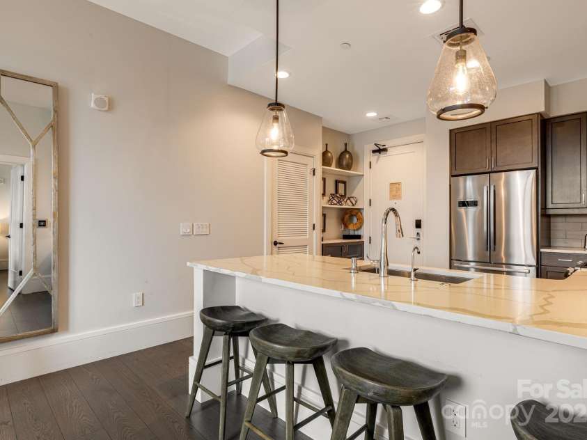 7 Patton Avenue, Asheville, NC 28801.  MLS# CAR4307883, YatesRealty ID 345. 