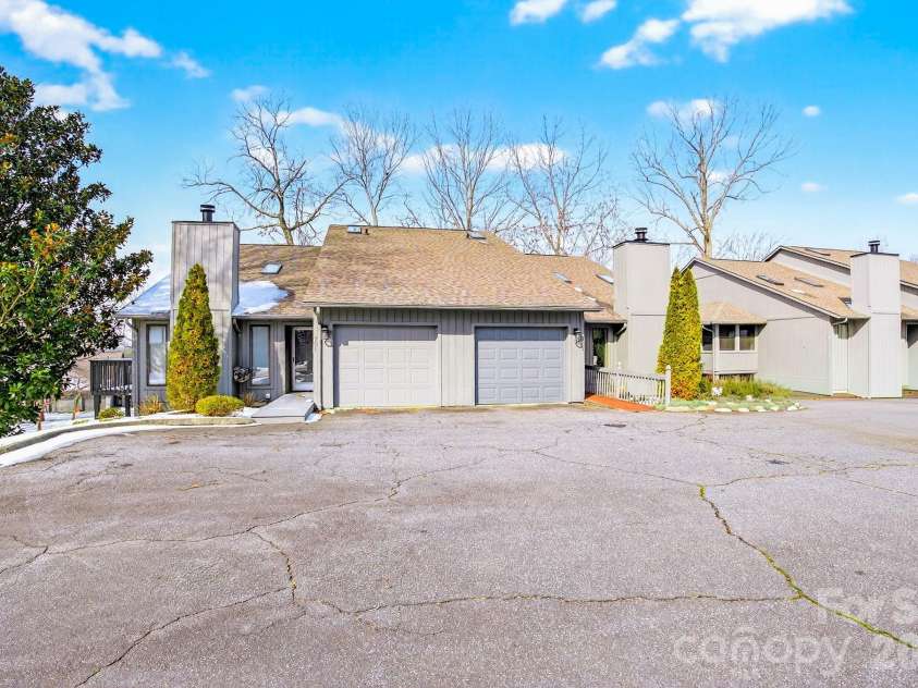 703 Independence Trail, Morganton, NC 28655.  MLS# CAR4342377, YatesRealty ID 3450. 