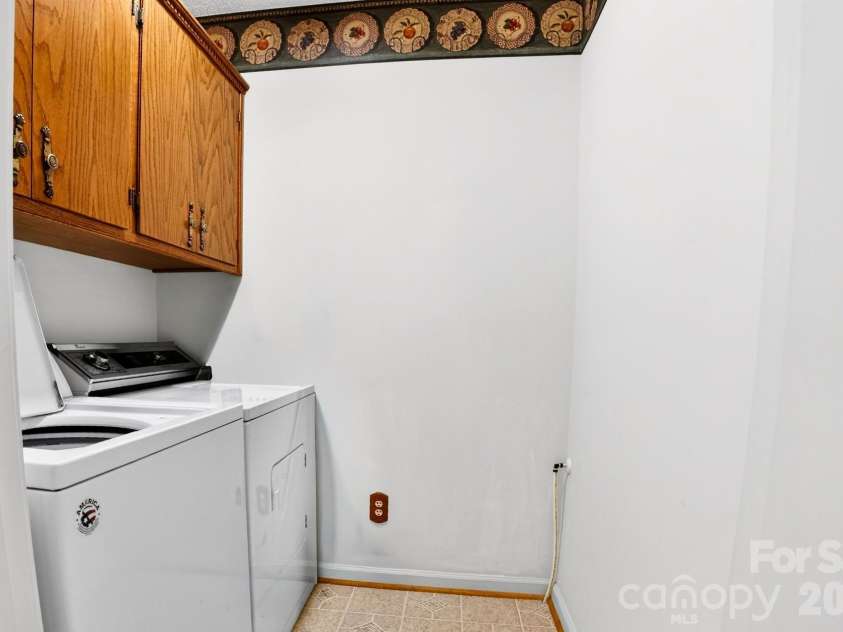 703 Independence Trail, Morganton, NC 28655.  MLS# CAR4342377, YatesRealty ID 3450. 