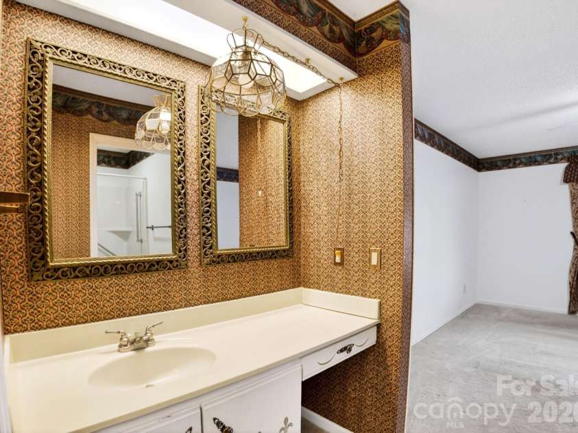 703 Independence Trail, Morganton, NC 28655.  MLS# CAR4342377, YatesRealty ID 3450. 