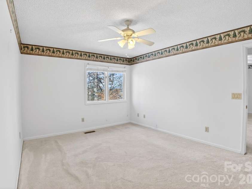 703 Independence Trail, Morganton, NC 28655.  MLS# CAR4342377, YatesRealty ID 3450. 