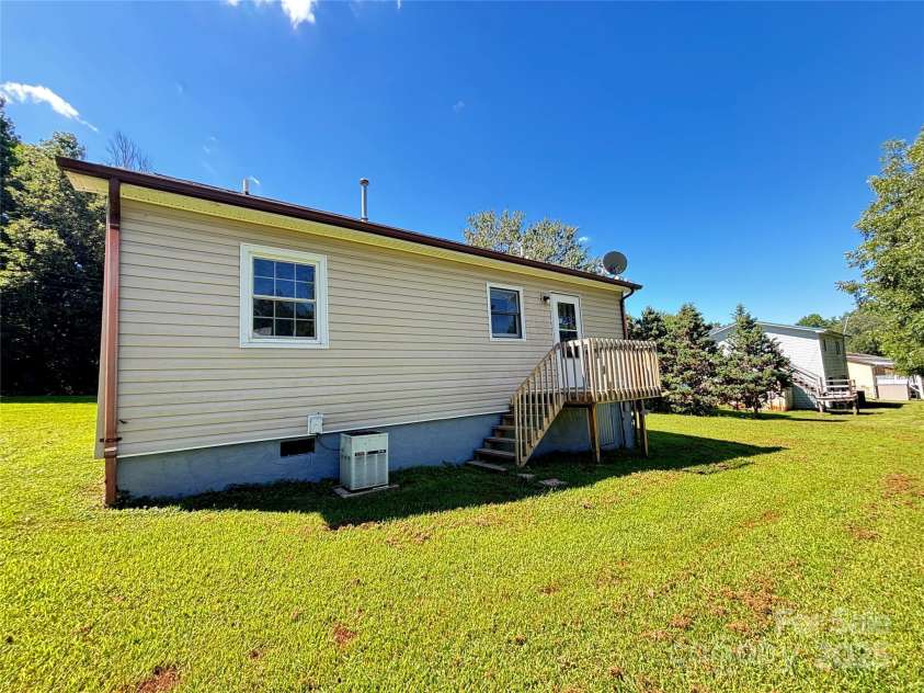 29 Ashley Street, Granite Falls, NC 28630.  MLS# CAR4296058, YatesRealty ID 34500. 