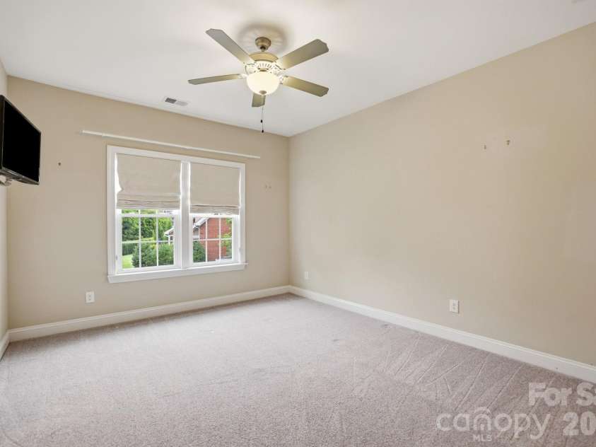 5109 Pansley Drive, Charlotte, NC 28226.  MLS# CAR4382768, YatesRealty ID 34500. Bedroom #1