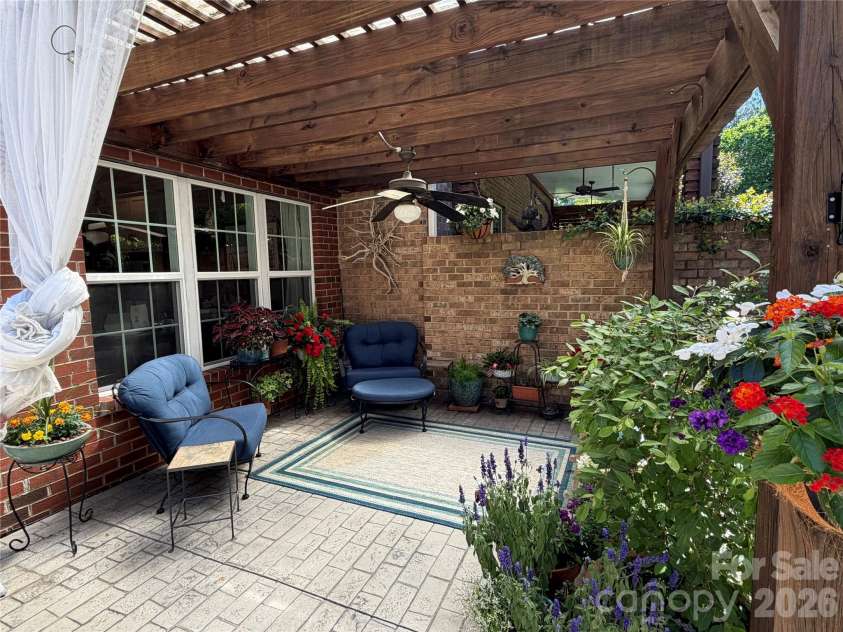 5109 Pansley Drive, Charlotte, NC 28226.  MLS# CAR4382768, YatesRealty ID 34500. Rear exterior