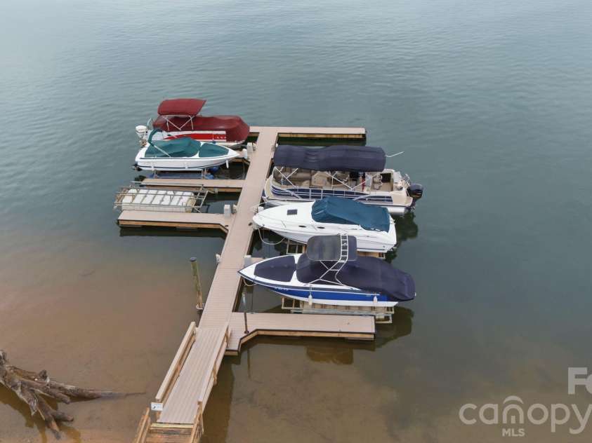 2420 Crofte Drive, Sherrills Ford, NC 28673.  MLS# CAR4388208, YatesRealty ID 34501. 