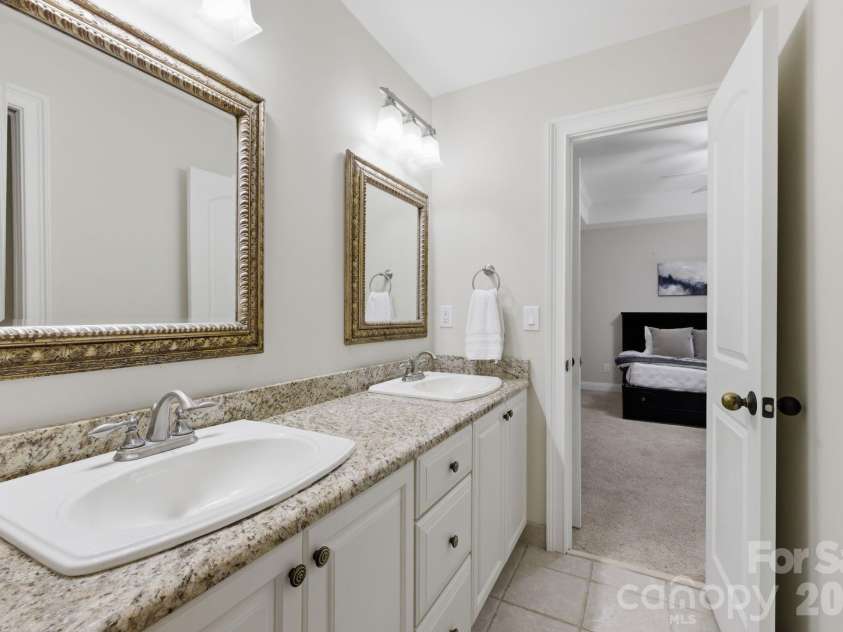 2420 Crofte Drive, Sherrills Ford, NC 28673.  MLS# CAR4388208, YatesRealty ID 34501. 