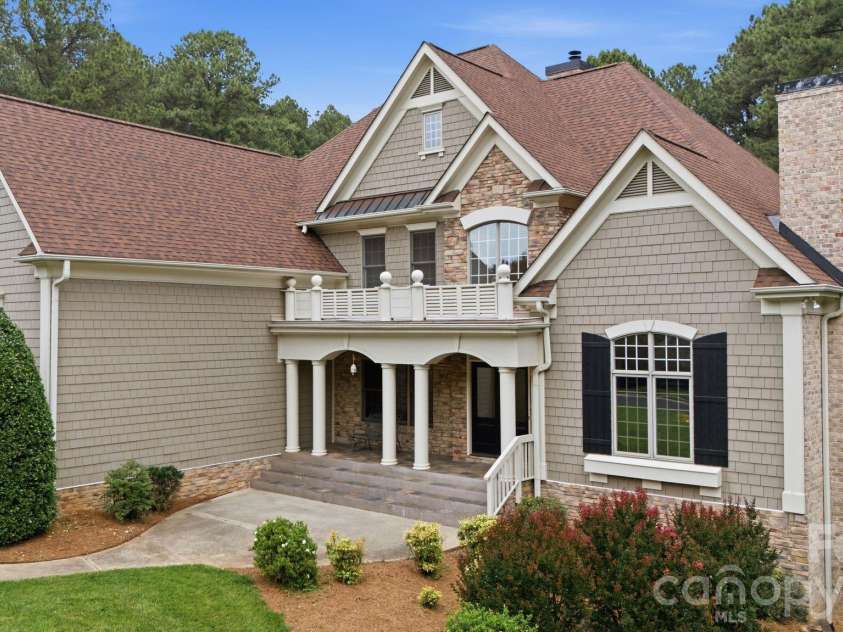 2420 Crofte Drive, Sherrills Ford, NC 28673.  MLS# CAR4388208, YatesRealty ID 34501. 