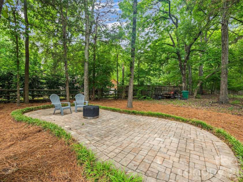 1018 Briarmore Drive, Indian Trail, NC 28079.  MLS# CAR4397882, YatesRealty ID 34502. 