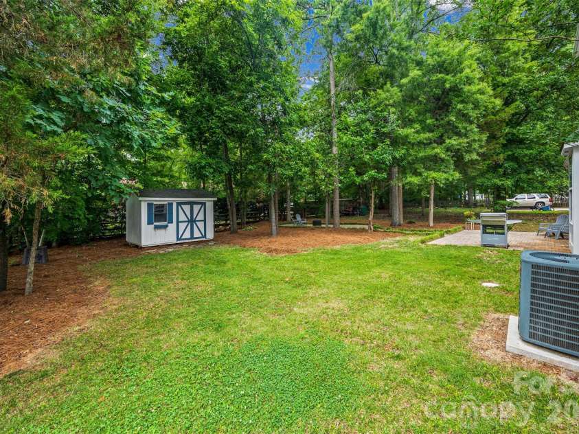 1018 Briarmore Drive, Indian Trail, NC 28079.  MLS# CAR4397882, YatesRealty ID 34502. 