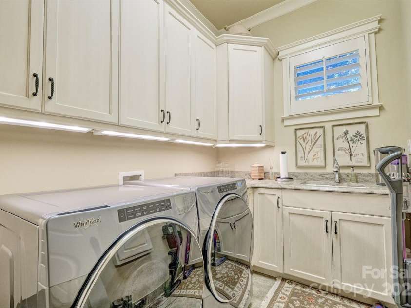 13525 Grand Palisades Parkway, Charlotte, NC 28278.  MLS# CAR4291297, YatesRealty ID 34502. 