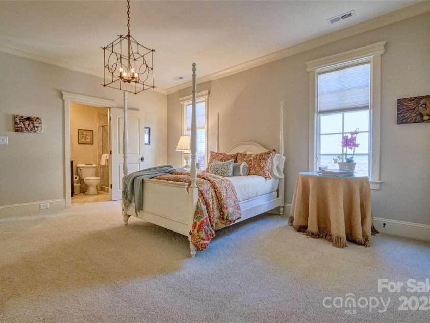 13525 Grand Palisades Parkway, Charlotte, NC 28278.  MLS# CAR4291297, YatesRealty ID 34502. 