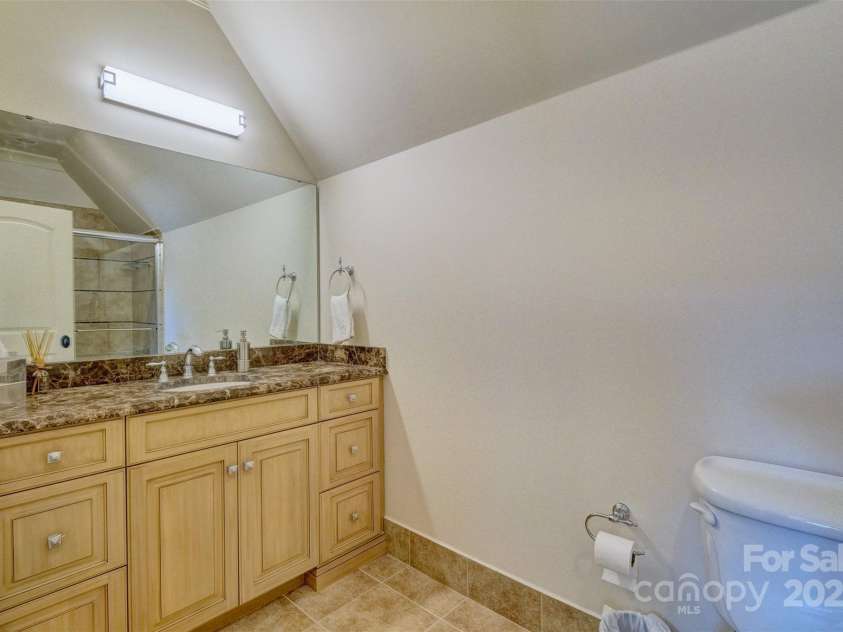 13525 Grand Palisades Parkway, Charlotte, NC 28278.  MLS# CAR4291297, YatesRealty ID 34502. 