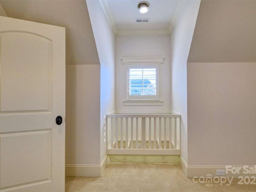 13525 Grand Palisades Parkway, Charlotte, NC 28278.  MLS# CAR4291297, YatesRealty ID 34502. 