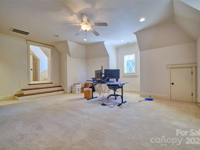 13525 Grand Palisades Parkway, Charlotte, NC 28278.  MLS# CAR4291297, YatesRealty ID 34502. 