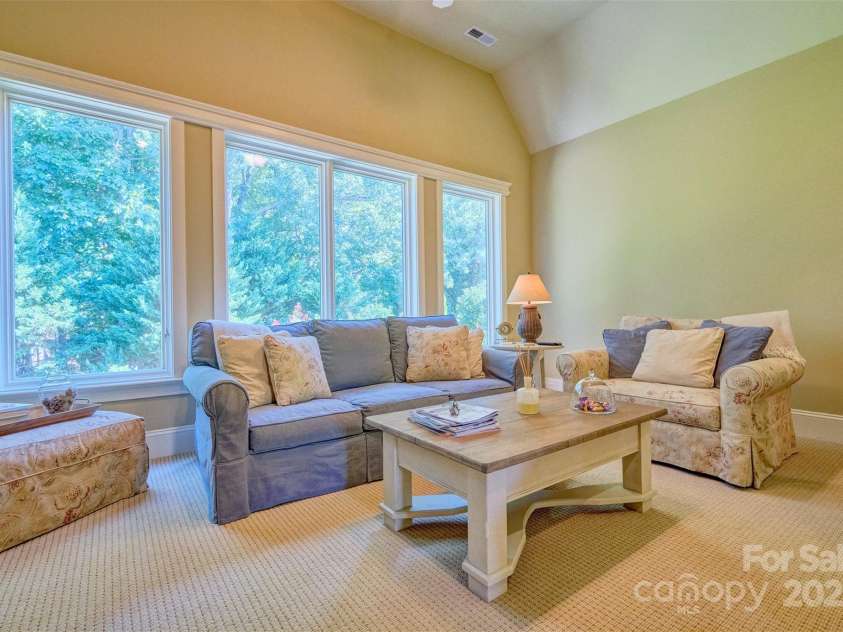 13525 Grand Palisades Parkway, Charlotte, NC 28278.  MLS# CAR4291297, YatesRealty ID 34502. 