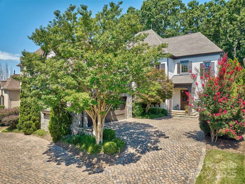 13525 Grand Palisades Parkway, Charlotte, NC 28278.  MLS# CAR4291297, YatesRealty ID 34502. 