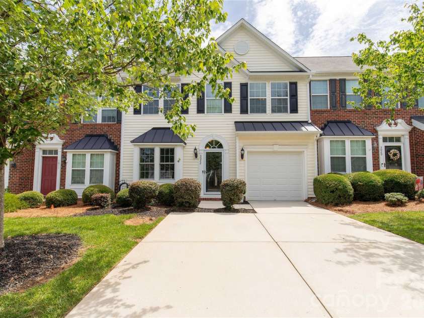 3022 Cabot Way, Fort Mill, SC 29715.  MLS# CAR4388961, YatesRealty ID 34503. 