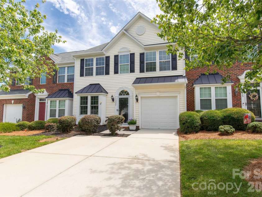 3022 Cabot Way, Fort Mill, SC 29715.  MLS# CAR4388961, YatesRealty ID 34503. 