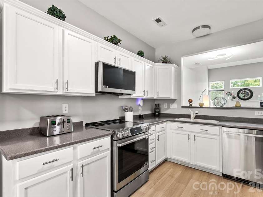 3022 Cabot Way, Fort Mill, SC 29715.  MLS# CAR4388961, YatesRealty ID 34503. 