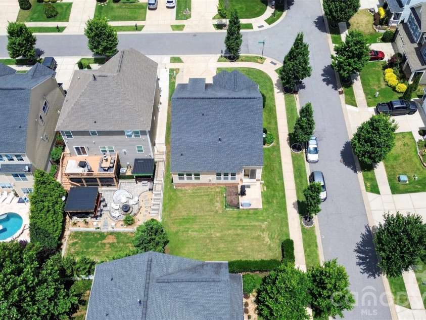 128 Creekside Crossing Lane, Mooresville, NC 28117.  MLS# CAR4395901, YatesRealty ID 34504. 