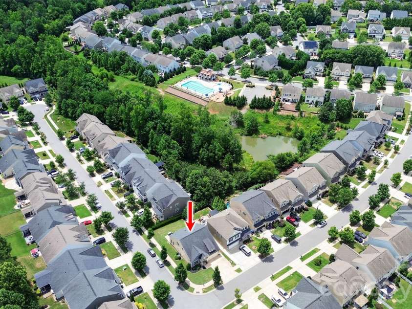 128 Creekside Crossing Lane, Mooresville, NC 28117.  MLS# CAR4395901, YatesRealty ID 34504. 