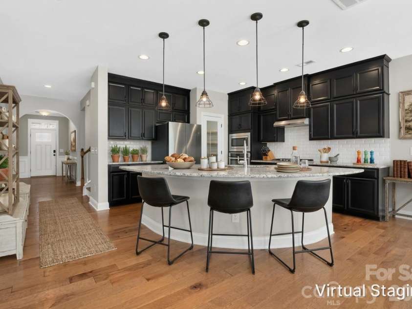128 Creekside Crossing Lane, Mooresville, NC 28117.  MLS# CAR4430717, YatesRealty ID 34504. 