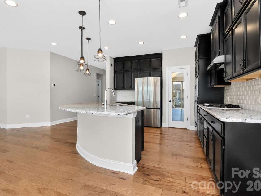 128 Creekside Crossing Lane, Mooresville, NC 28117.  MLS# CAR4430717, YatesRealty ID 34504. 