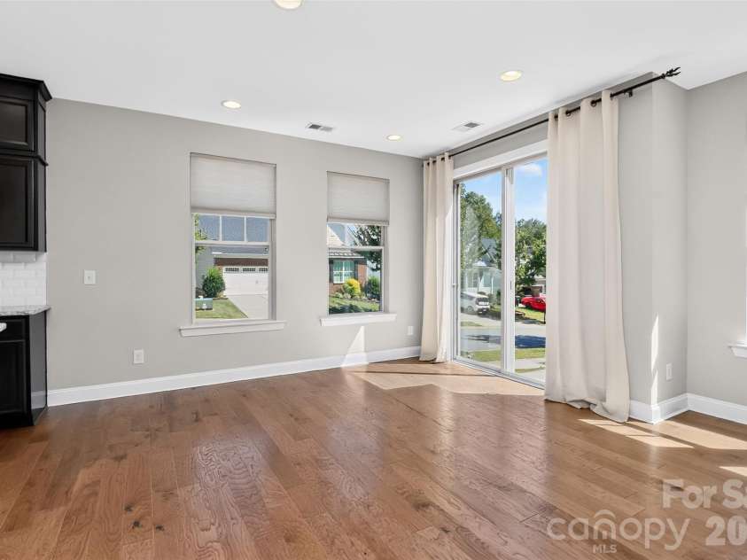 128 Creekside Crossing Lane, Mooresville, NC 28117.  MLS# CAR4430717, YatesRealty ID 34504. 