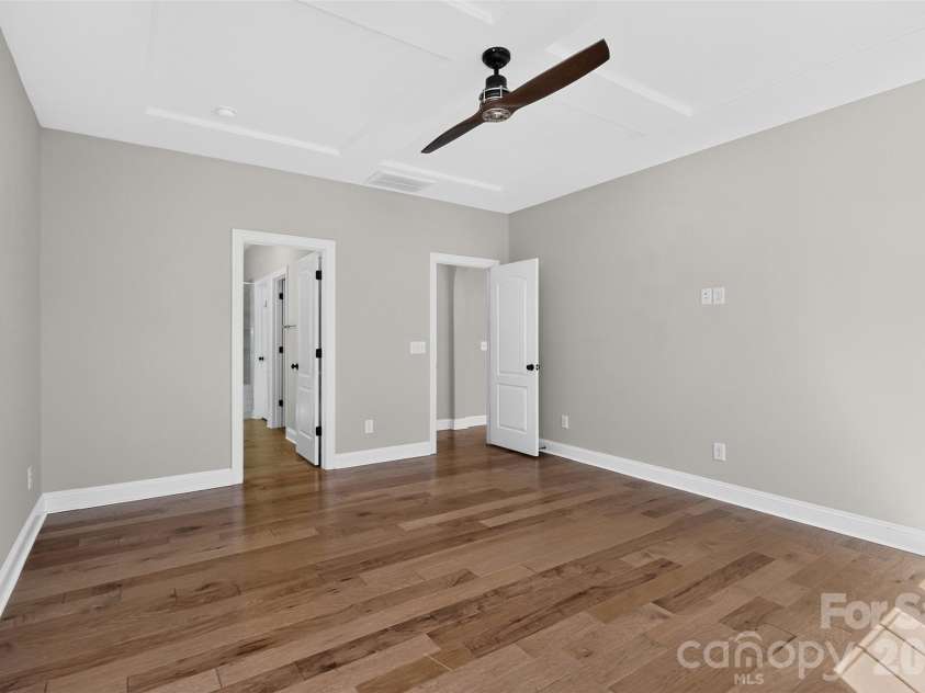 128 Creekside Crossing Lane, Mooresville, NC 28117.  MLS# CAR4430717, YatesRealty ID 34504. 