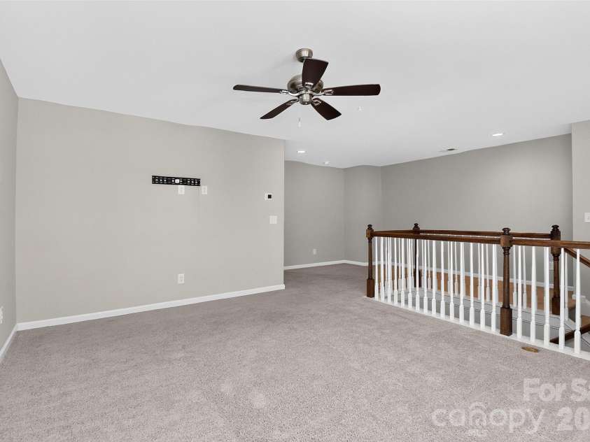 128 Creekside Crossing Lane, Mooresville, NC 28117.  MLS# CAR4430717, YatesRealty ID 34504. 