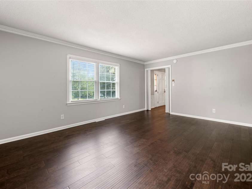 205 Gaston Avenue, Bessemer City, NC 28016.  MLS# CAR4296266, YatesRealty ID 34504. 