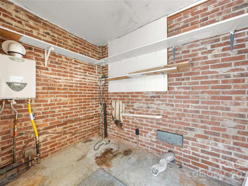 205 Gaston Avenue, Bessemer City, NC 28016.  MLS# CAR4296266, YatesRealty ID 34504. Laundry room