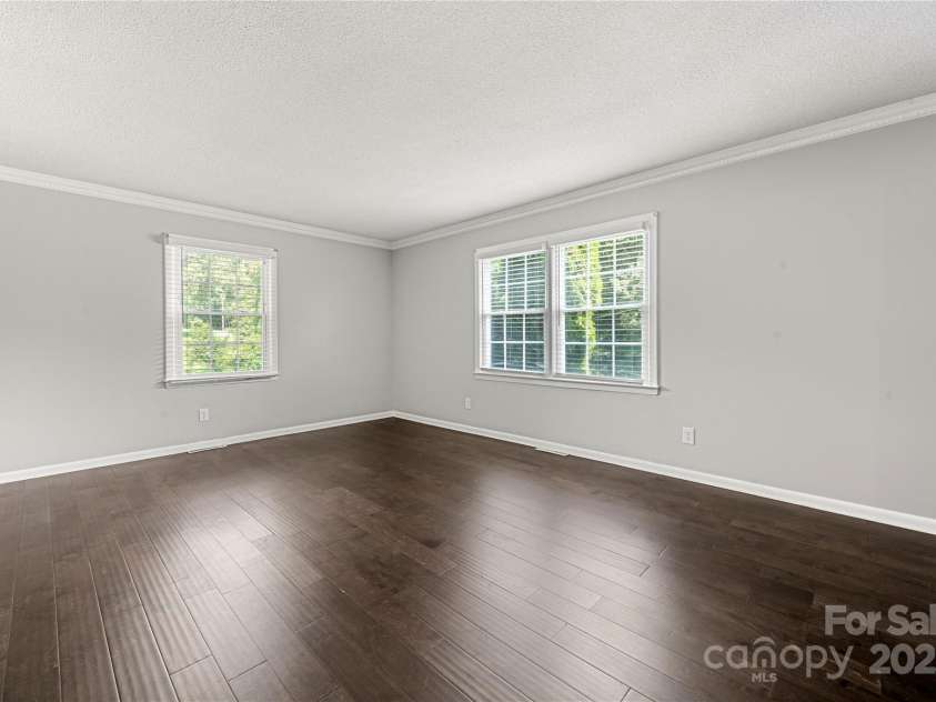 205 Gaston Avenue, Bessemer City, NC 28016.  MLS# CAR4296266, YatesRealty ID 34504. Oversized formal family room/playroom/office/flex space