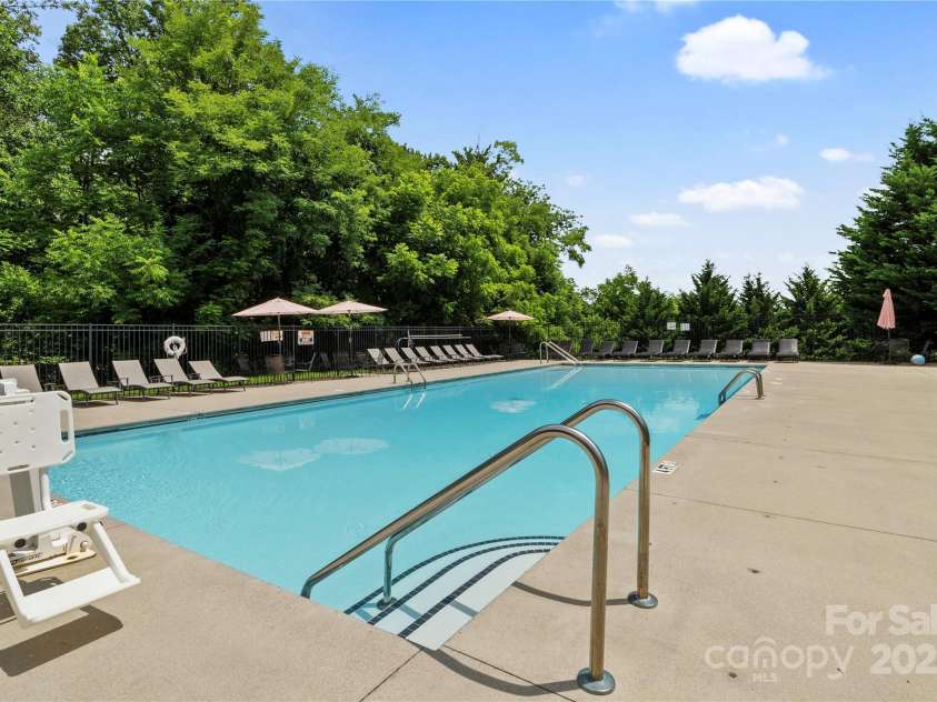 10 Heartleaf Circle, Arden, NC 28704.  MLS# CAR4296217, YatesRealty ID 34505. Community Pool