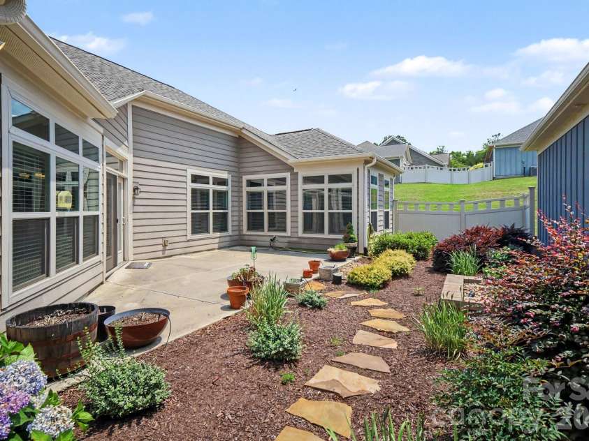 9032 Treetop Way, Concord, NC 28027.  MLS# CAR4397429, YatesRealty ID 34505. 