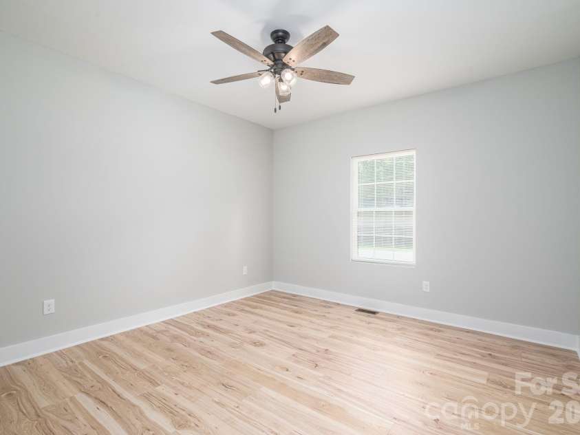 2474 Shoal Road, Crouse, NC 28033.  MLS# CAR4398463, YatesRealty ID 34507. Bedroom 3