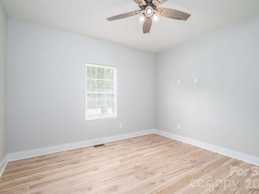 2474 Shoal Road, Crouse, NC 28033.  MLS# CAR4398463, YatesRealty ID 34507. Bedroom 3