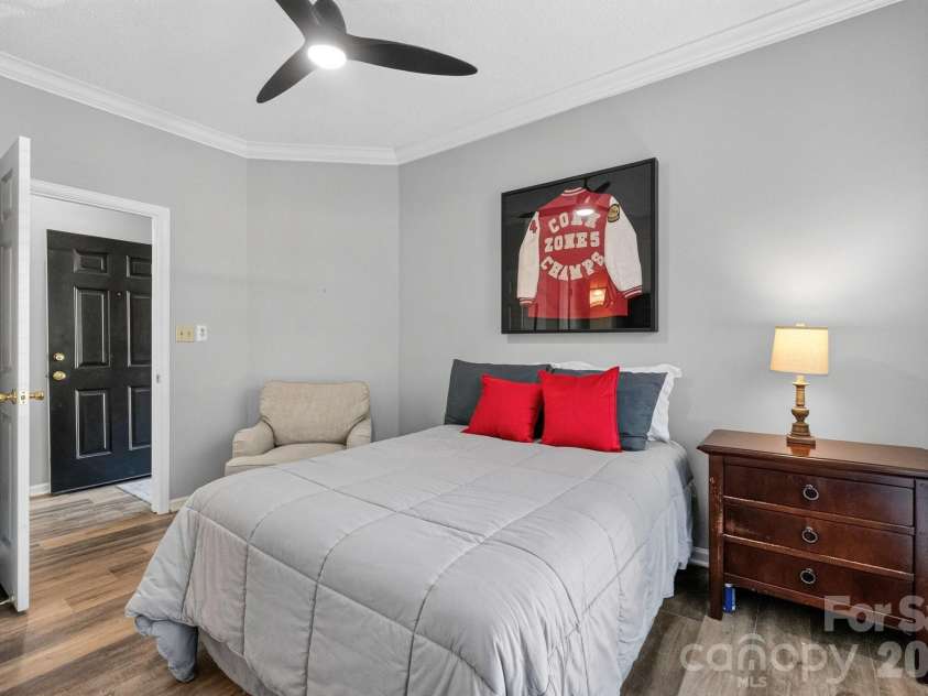 756 Southwest Drive, Davidson, NC 28036.  MLS# CAR4399125, YatesRealty ID 34508. 