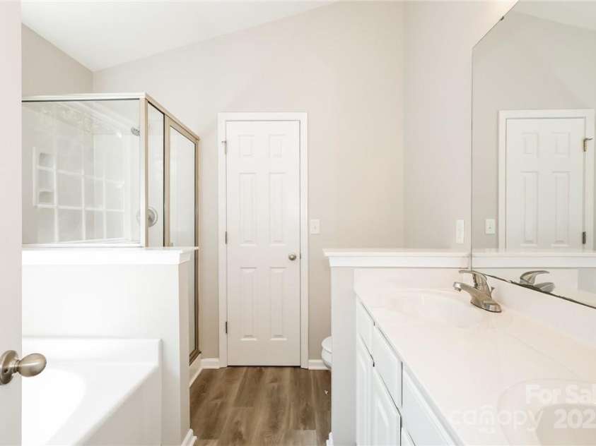 740 Jones Branch Drive, Fort Mill, SC 29715.  MLS# CAR4296711, YatesRealty ID 34509. 