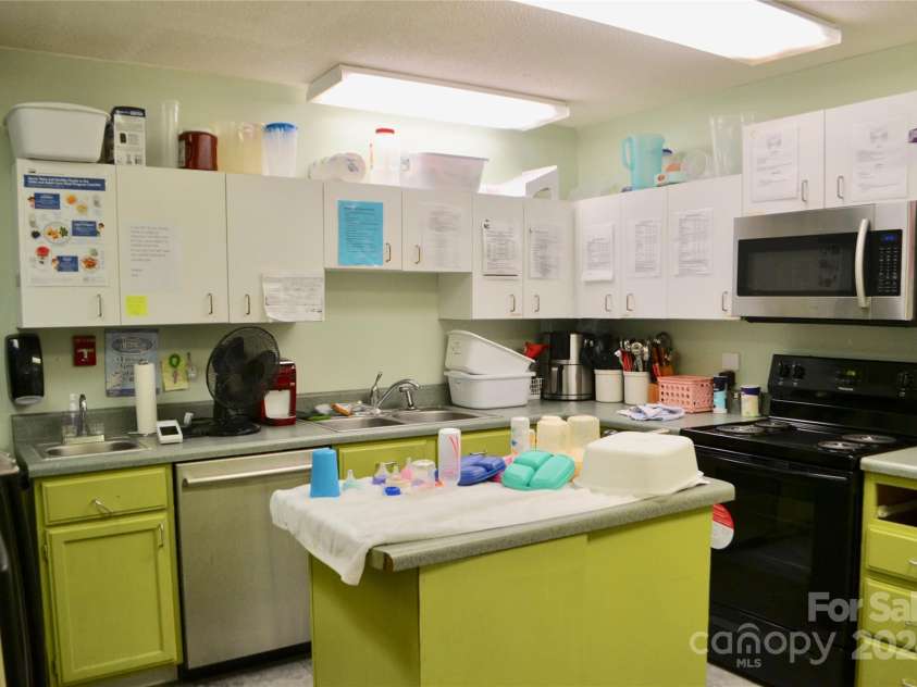 143 Henrietta Street, Ellenboro, NC 28040.  MLS# CAR4190583, YatesRealty ID 3451. 