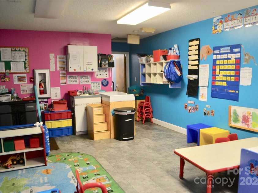 143 Henrietta Street, Ellenboro, NC 28040.  MLS# CAR4190583, YatesRealty ID 3451. 