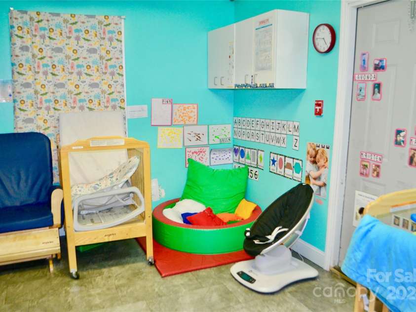 143 Henrietta Street, Ellenboro, NC 28040.  MLS# CAR4190583, YatesRealty ID 3451. 