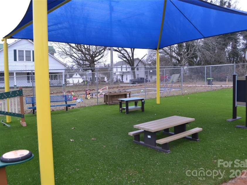 143 Henrietta Street, Ellenboro, NC 28040.  MLS# CAR4190583, YatesRealty ID 3451. 