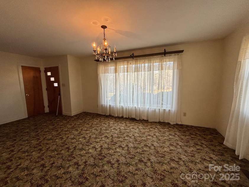 150 Old Georgia Road, Statesville, NC 28625.  MLS# CAR4324519, YatesRealty ID 3451. 