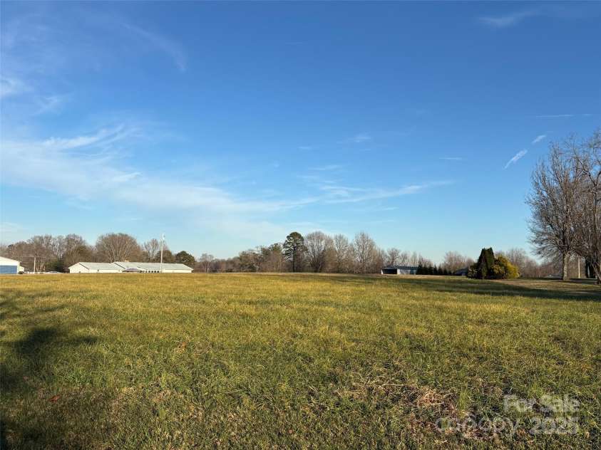 150 Old Georgia Road, Statesville, NC 28625.  MLS# CAR4324519, YatesRealty ID 3451. 