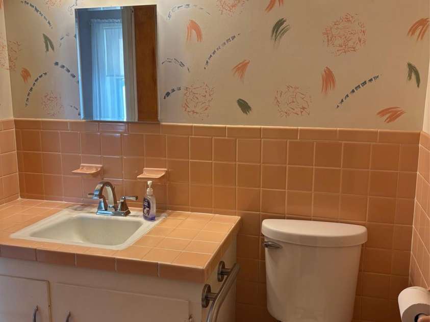 150 Old Georgia Road, Statesville, NC 28625.  MLS# CAR4324519, YatesRealty ID 3451. 